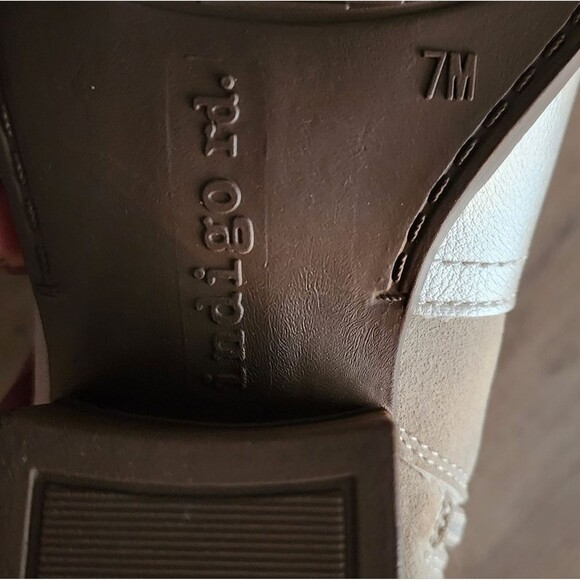 NWT Indigo Rd. Iralannie-R Cream Western Ankle Boots Women's 7M - Picture 3 of 5